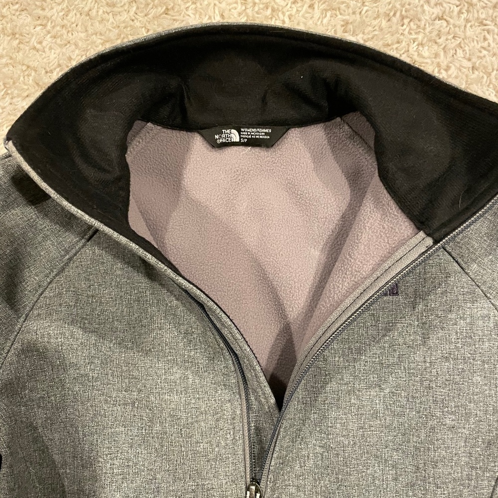 The North Face jacket - Picture 2 of 2